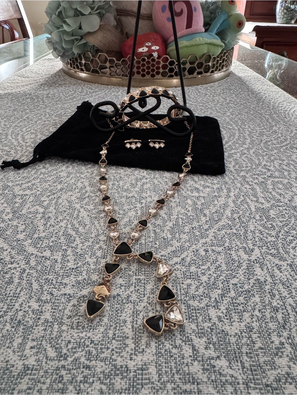 Elegant Black Triangle Lariat Trio Necklace Bracelet Earrings Set